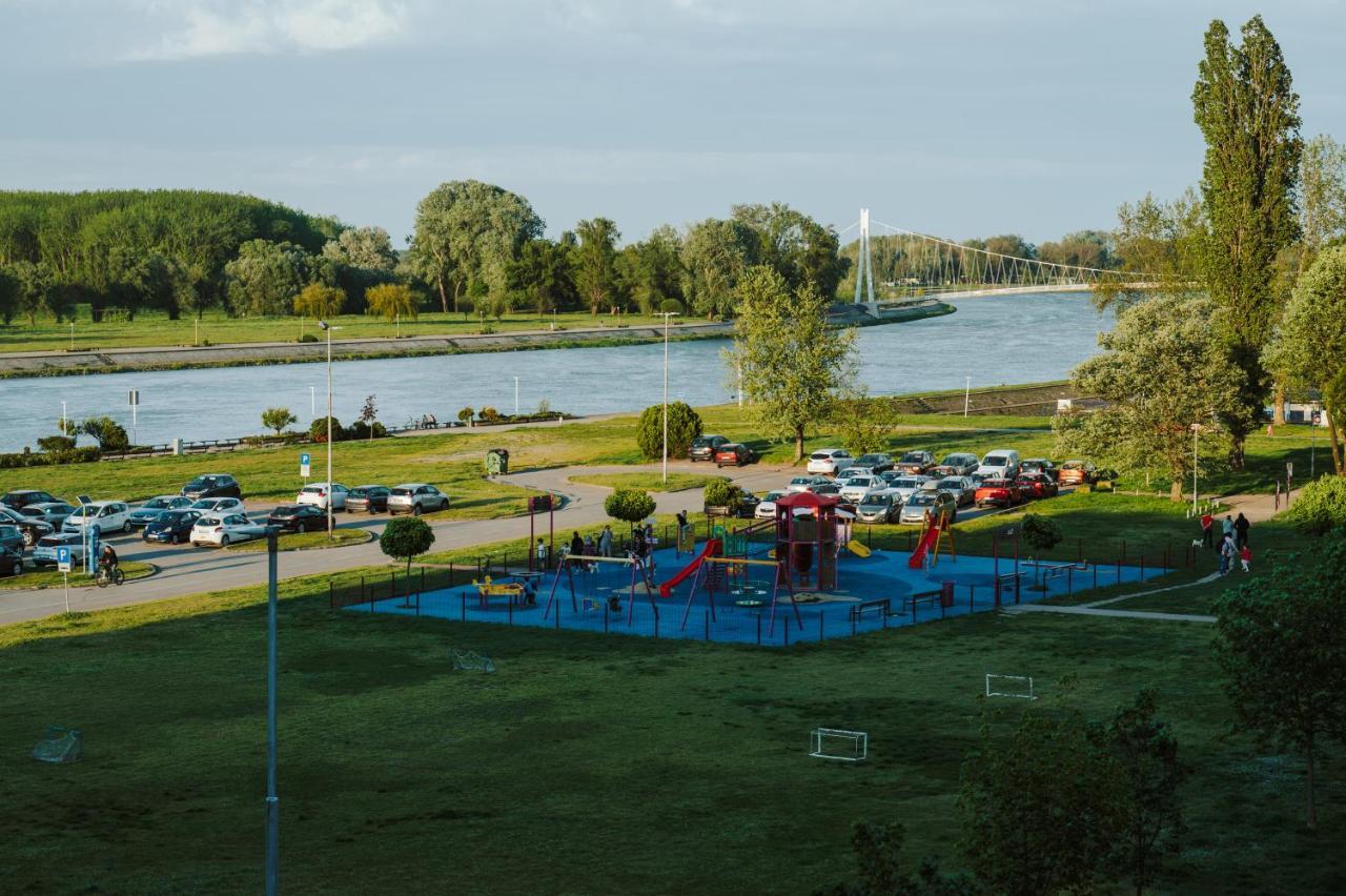 A.Part Osijek Appartamento Esterno foto